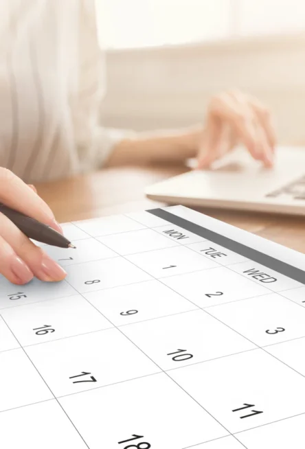 business-scheduling-unrecognizable-woman-working-o-C64Z6NR-scaled